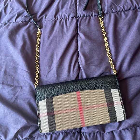 Burberry Clutch - Picture 4 of 5